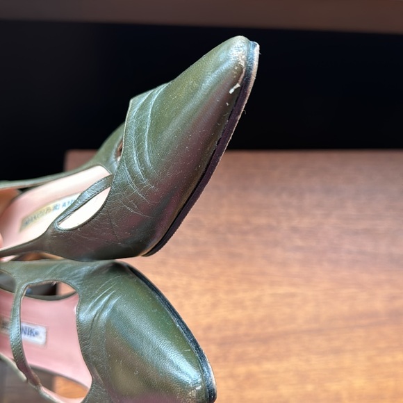 Manolo Blahnik leather heels - Picture 3 of 10